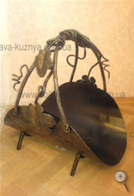 Forged fireplace scoop